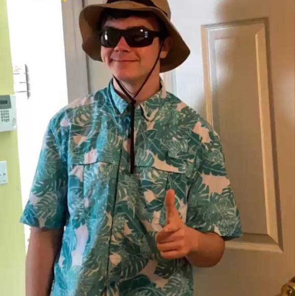 Meet your Posher, Caleb - Picture 1 of 1